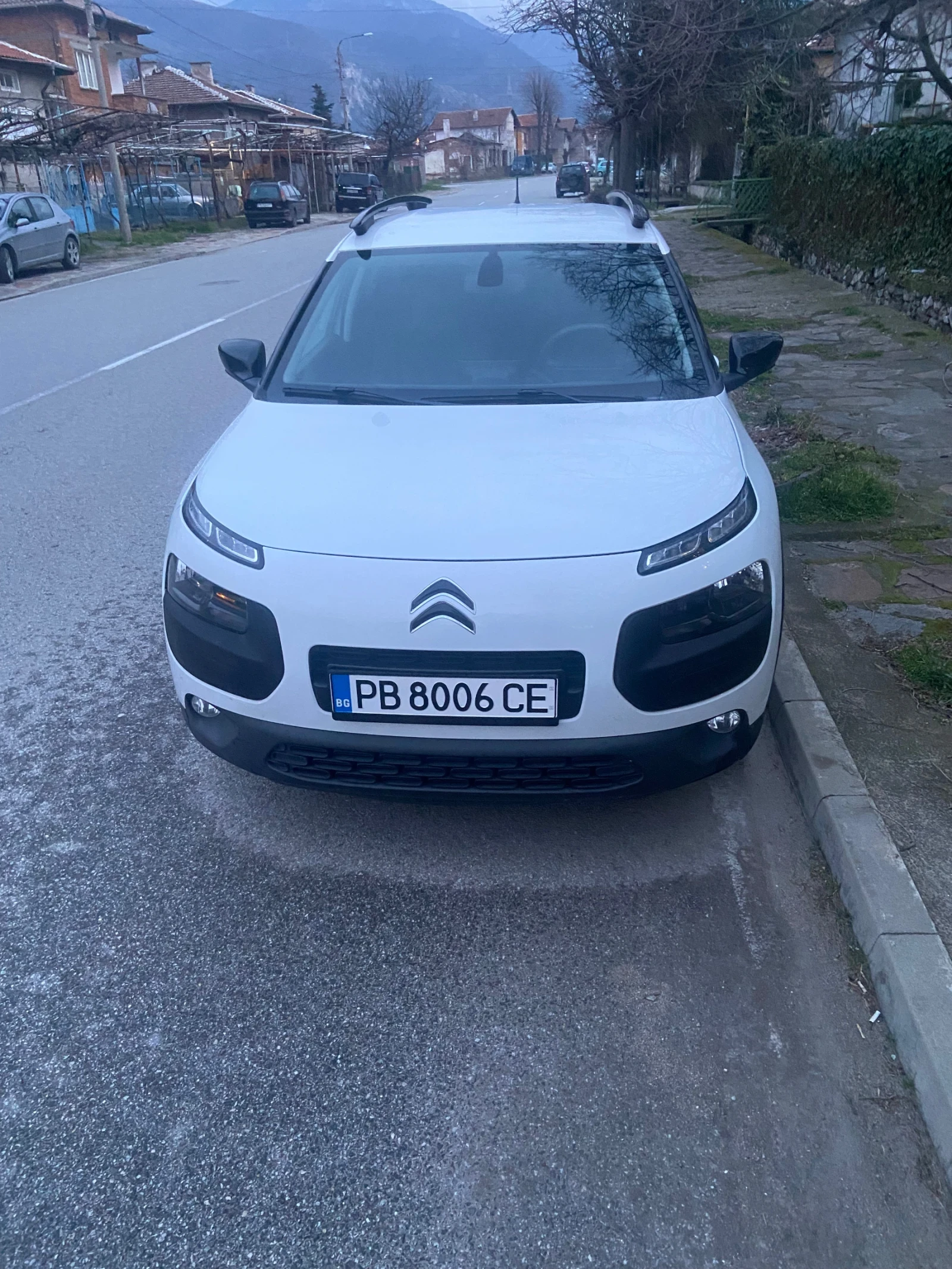 Citroen C4 Cactus 1.2 Бензин 82к.с. Перфектен!!! - изображение 2