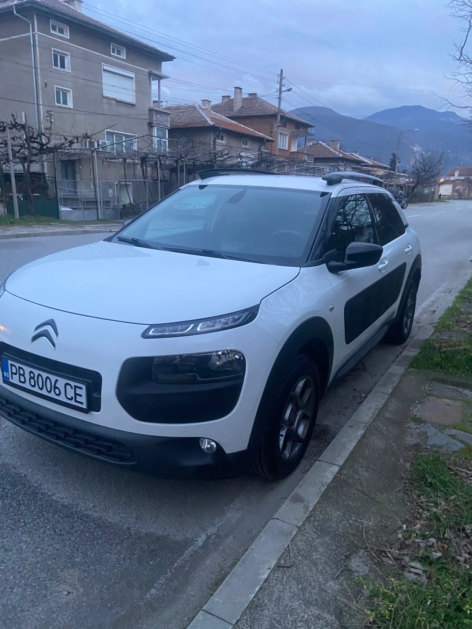 Citroen C4 Cactus 1.2 Бензин 82к.с. Перфектен!!! - изображение 3