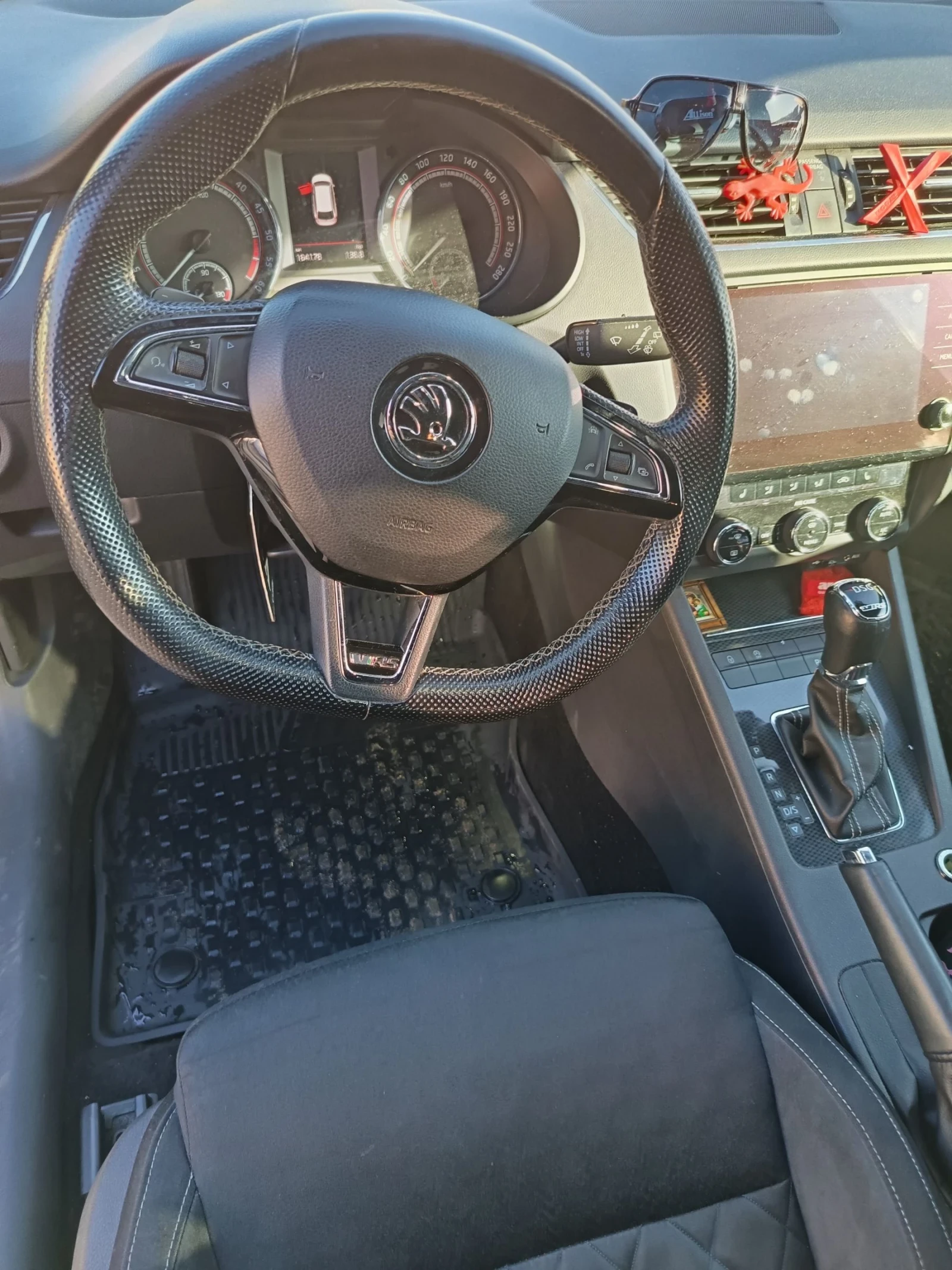 Skoda Octavia 2.0vrs, снимка 9 - Автомобили и джипове - 53728471