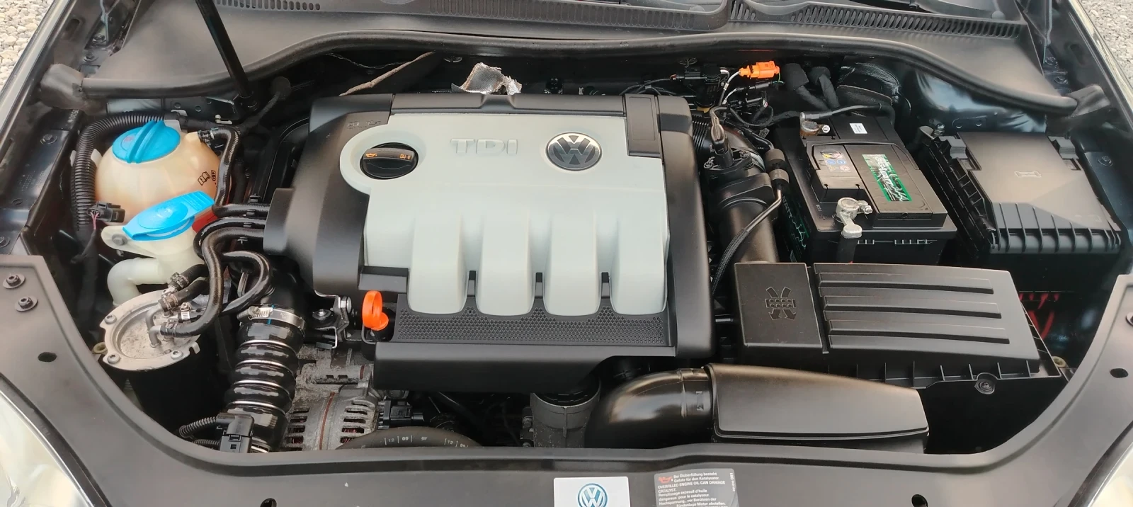 VW Golf 1.9TDI-105к.с/6-СКОРОСТИ/НАВИГАЦИЯ/КЛИМАТРОНИК!!! , снимка 17 - Автомобили и джипове - 53879454