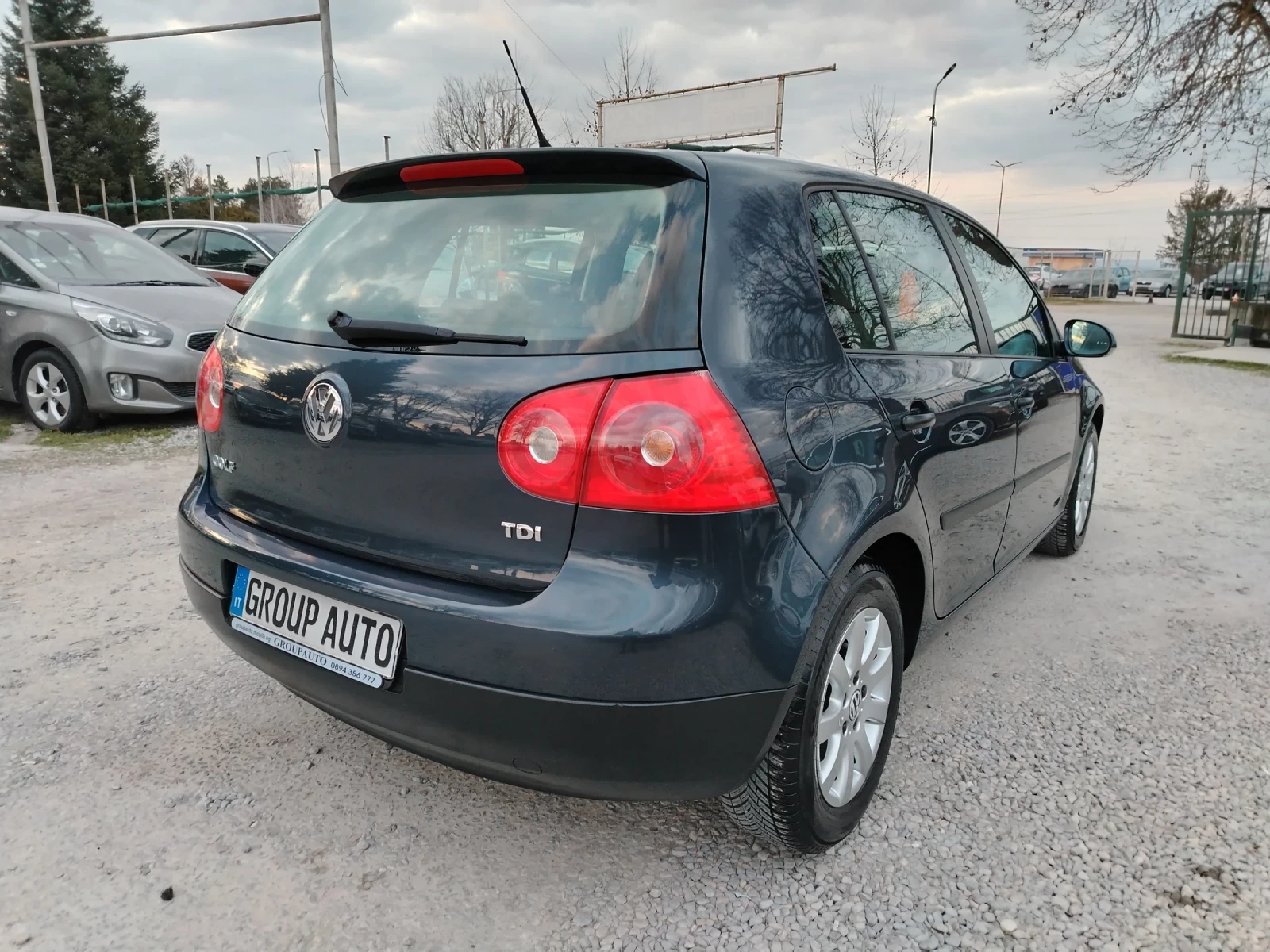 VW Golf 1.9TDI-105к.с/6-СКОРОСТИ/НАВИГАЦИЯ/КЛИМАТРОНИК!!! , снимка 7 - Автомобили и джипове - 53879454