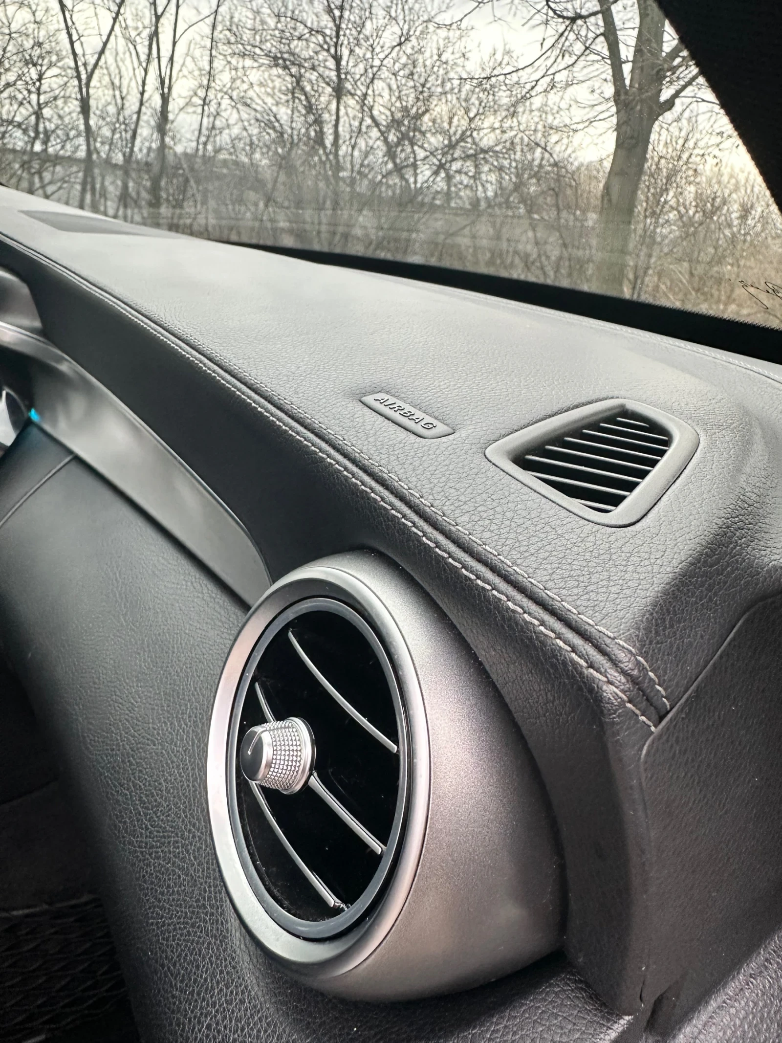 Mercedes-Benz C 220 AMG/HEADUP/BURMESTER/KEYLESS/DISTRONIC, снимка 17 - Автомобили и джипове - 54159910