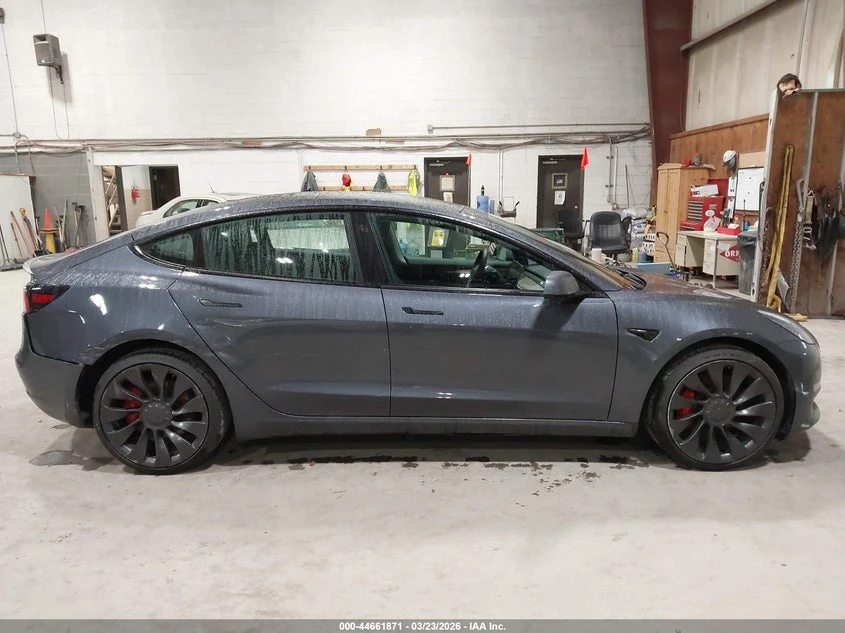 Tesla Model 3 Performance AWD, снимка 13 - Автомобили и джипове - 54185637