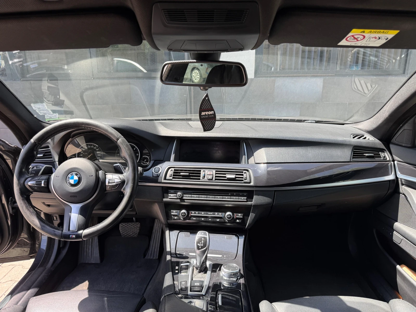 BMW 530 XDRIVE, снимка 12 - Автомобили и джипове - 54332679
