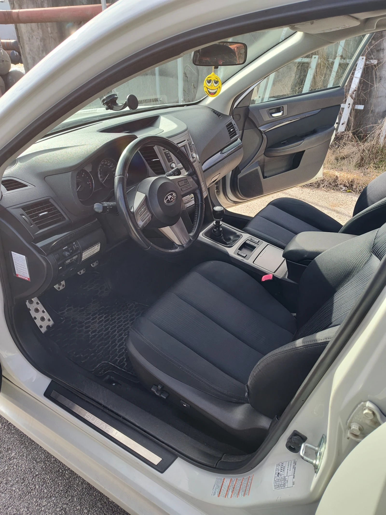 Subaru Legacy, снимка 5 - Автомобили и джипове - 54472635