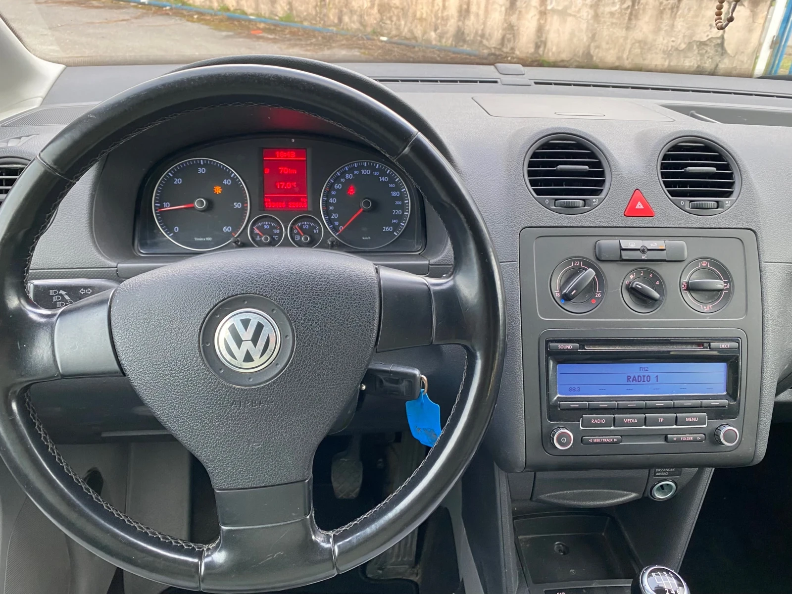 VW Caddy 1.9TDI 4Motion Maxi 7 Места, снимка 13 - Автомобили и джипове - 54478635