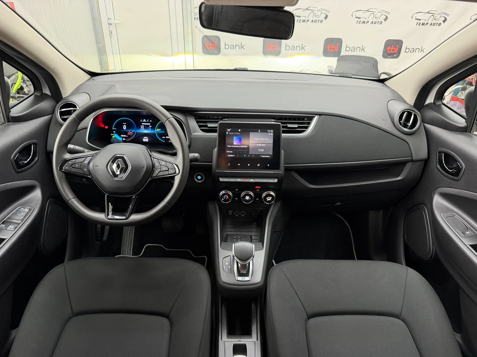 Renault Zoe 52kWh* В ГАРАНЦИЯ С ПЪЛНА ИСТОРИЯ В RENAULT , снимка 10 - Автомобили и джипове - 55583529