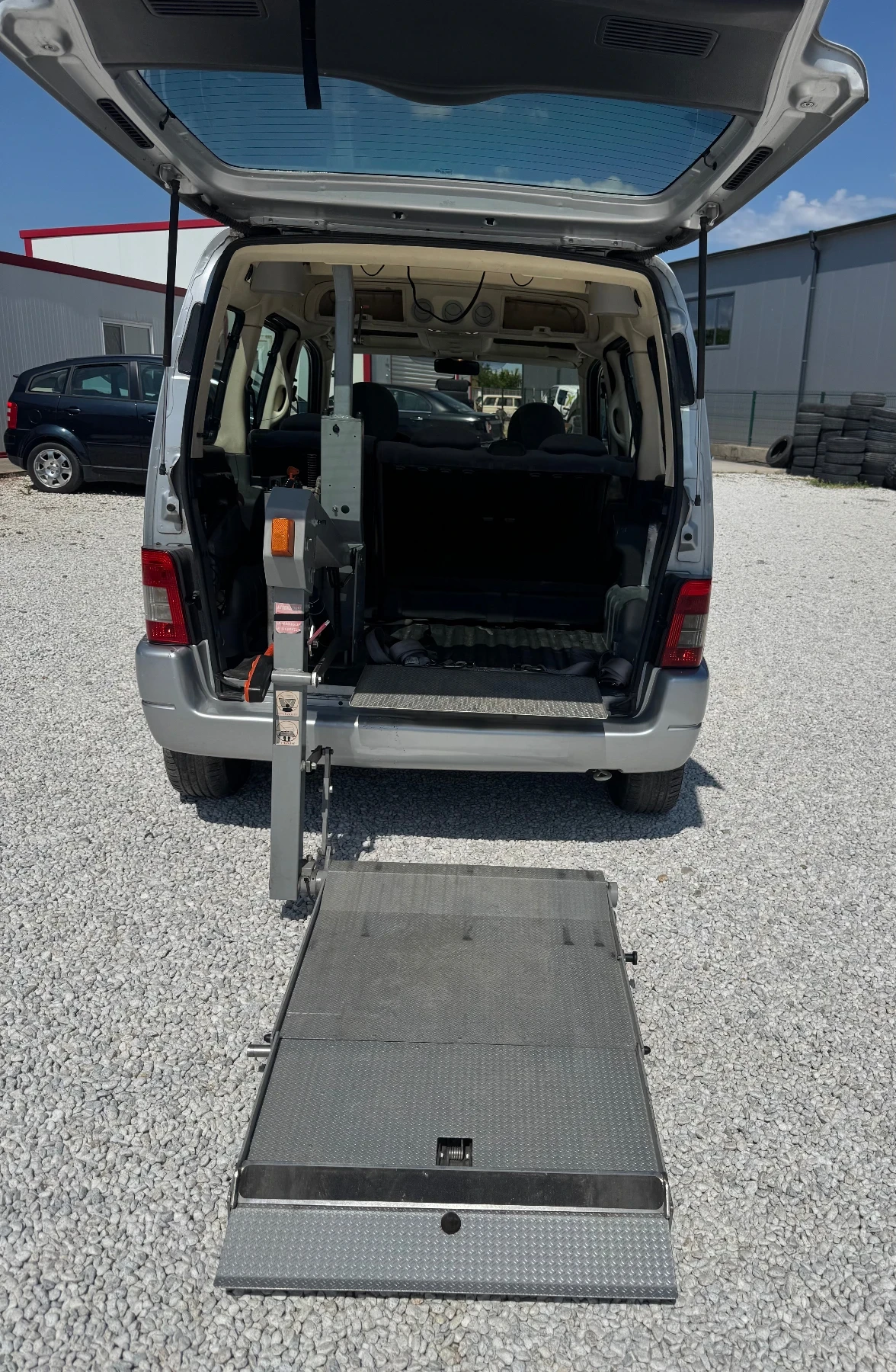 Citroen Berlingo Инвалиден-рампа., снимка 6 - Автомобили и джипове - 55957816