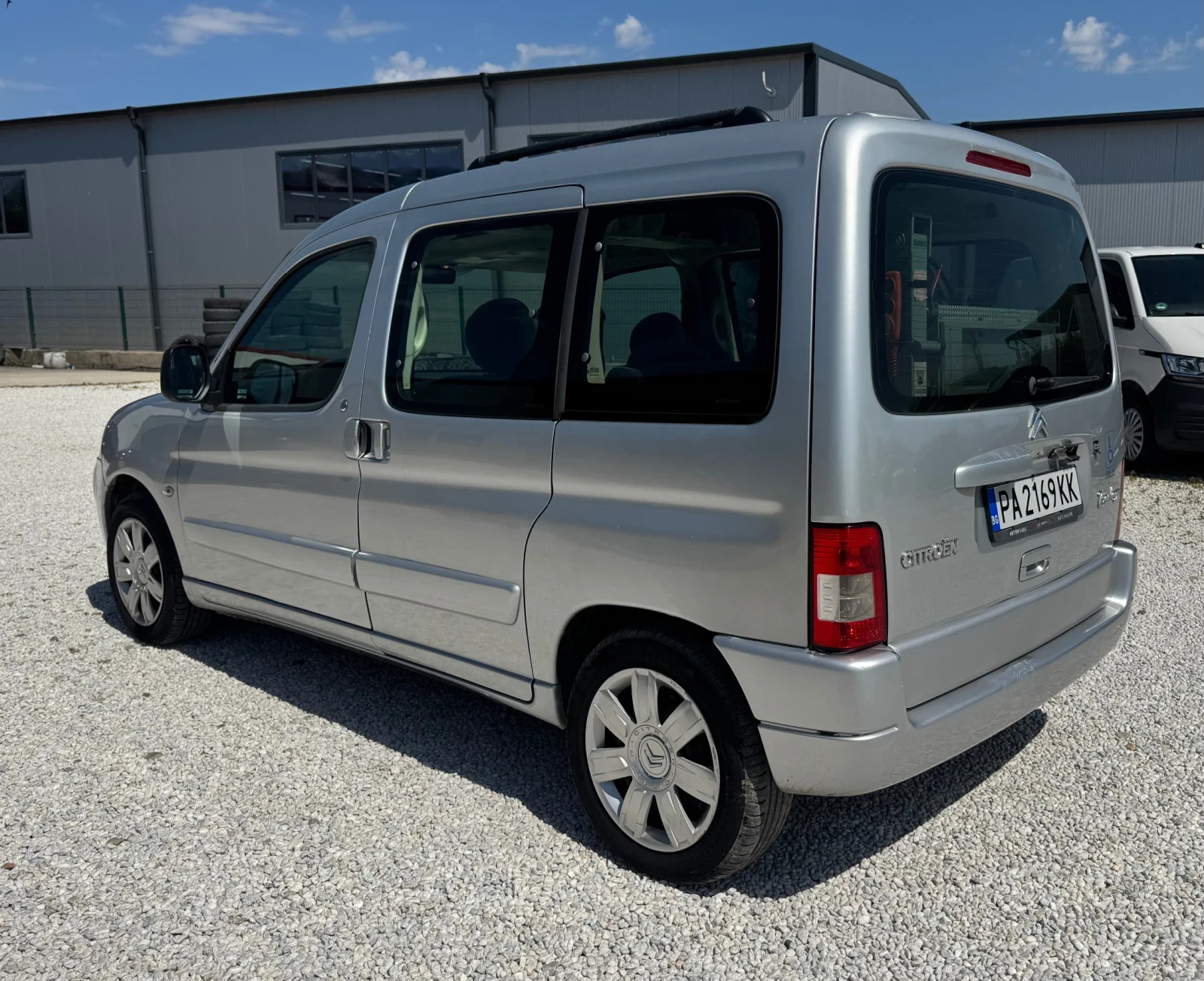 Citroen Berlingo Инвалиден-рампа., снимка 4 - Автомобили и джипове - 55957816