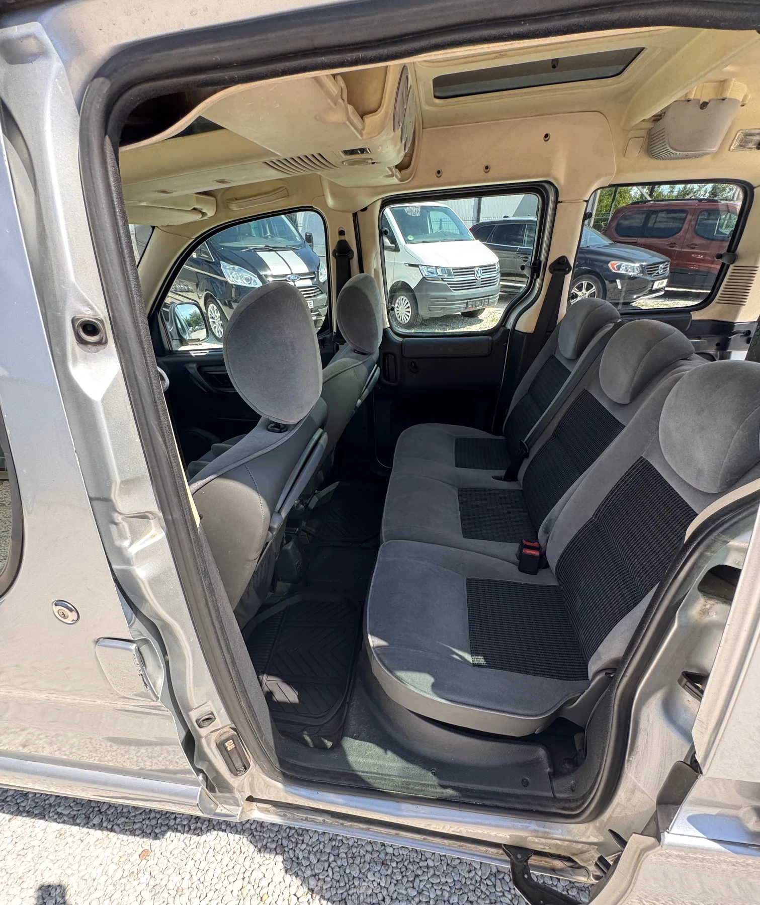 Citroen Berlingo Инвалиден-рампа., снимка 10 - Автомобили и джипове - 55957816