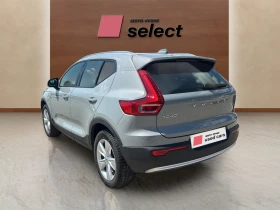Volvo XC40 2.0 B3, снимка 6