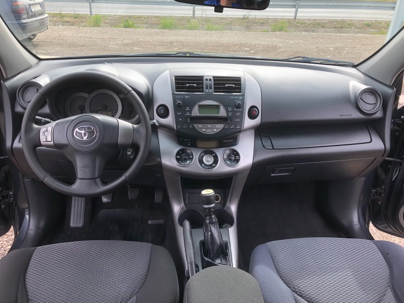 Toyota Rav4 2.2 136hp 6 SPEED, снимка 15 - Автомобили и джипове - 45750159