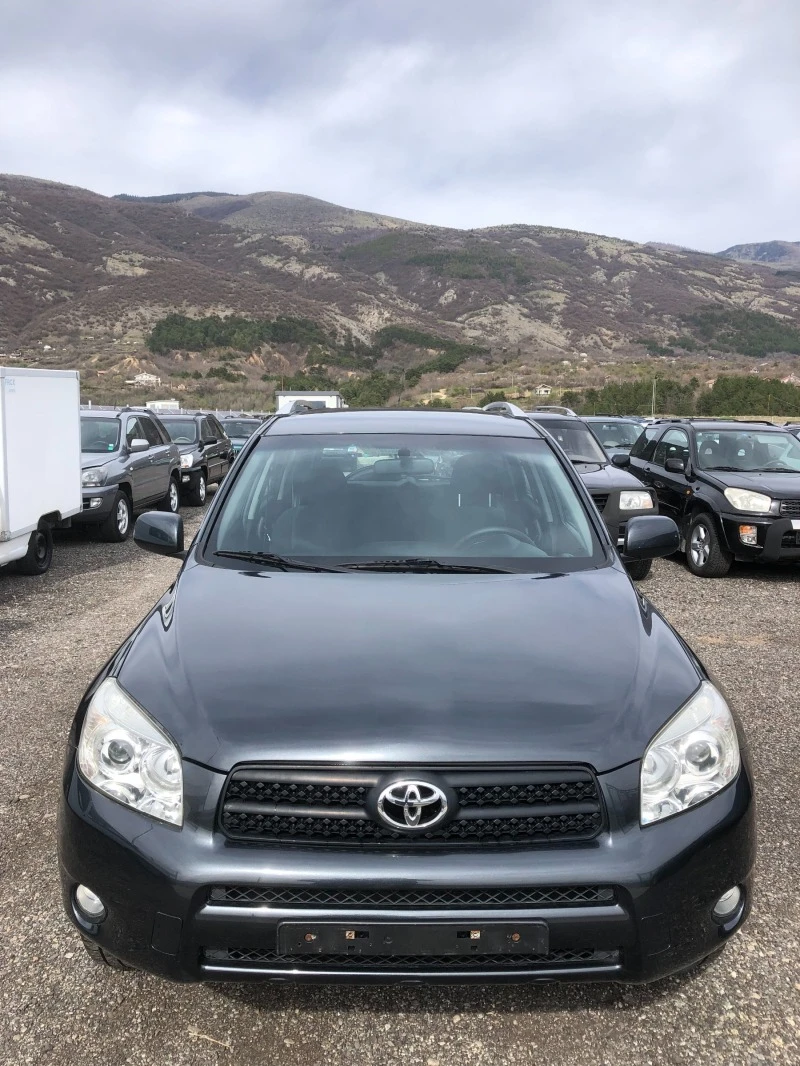 Toyota Rav4 2.2 136hp 6 SPEED, снимка 2 - Автомобили и джипове - 45750159