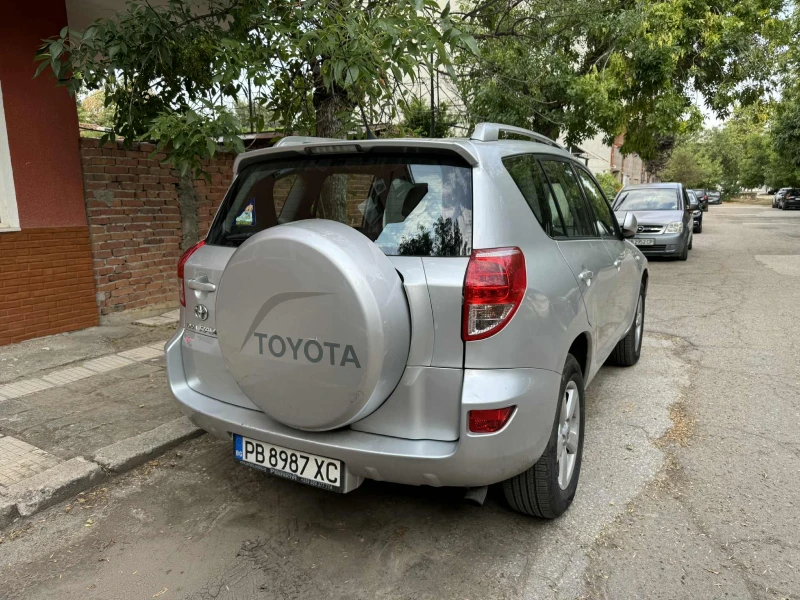 Toyota Rav4, снимка 3 - Автомобили и джипове - 52342319