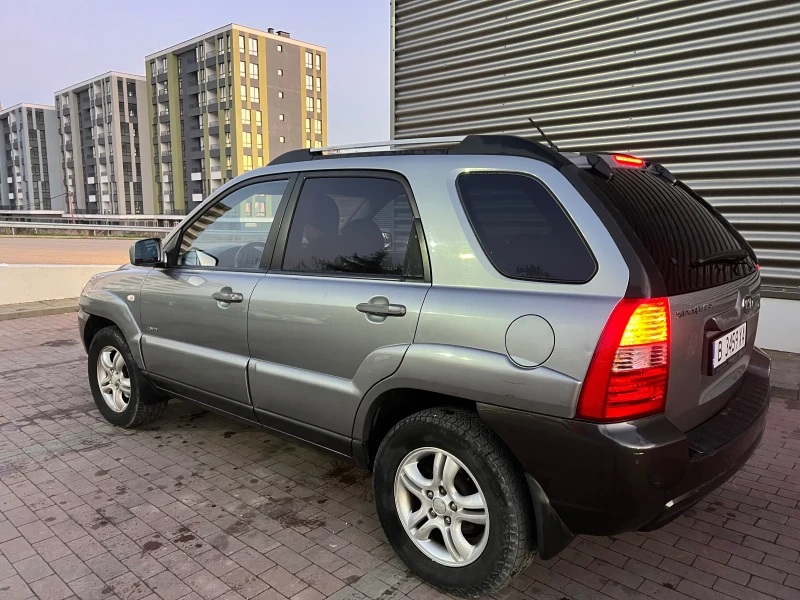 Kia Sportage, снимка 7 - Автомобили и джипове - 52404151