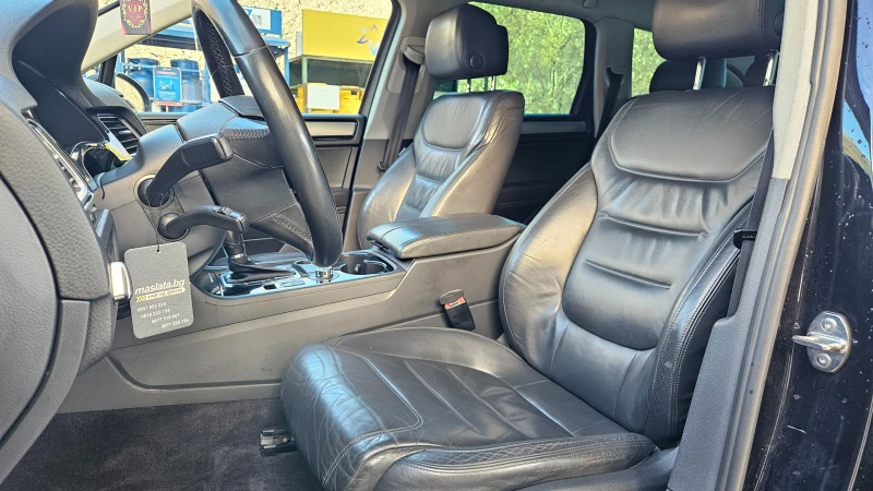 VW Touareg 3.0 Navig/Klimatronik/Avtomat/Facelift, снимка 11 - Автомобили и джипове - 52716930
