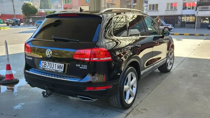 VW Touareg 3.0 Navig/Klimatronik/Avtomat/Facelift, снимка 5 - Автомобили и джипове - 52716930