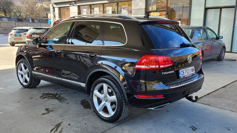 VW Touareg 3.0 Navig/Klimatronik/Avtomat/Facelift, снимка 4 - Автомобили и джипове - 52716930