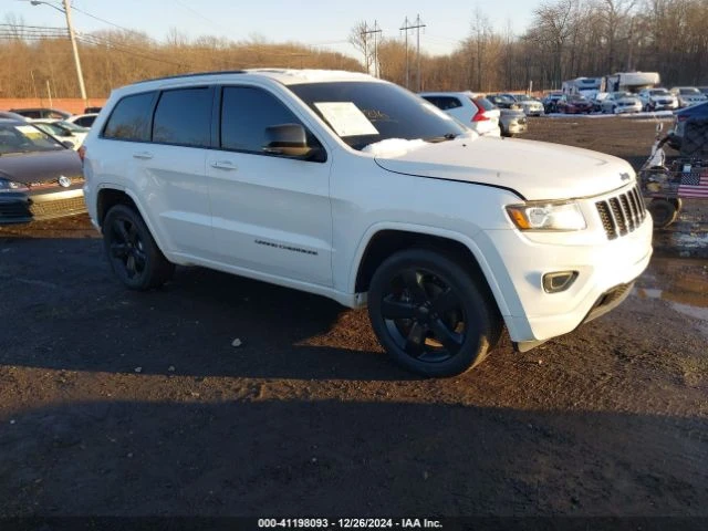 Jeep Grand cherokee ALTITUDE, Проверен автомобил, Минимална щета!!!, снимка 1 - Автомобили и джипове - 48721909