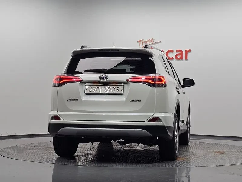 Toyota Rav4 2.5 2Wd 4Th Generation, снимка 3 - Автомобили и джипове - 56131078