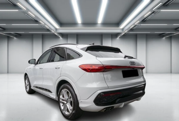 Audi Q5 Sportback 2.0 TDI Quattro = S-line = Гаранция, снимка 2 - Автомобили и джипове - 56182803