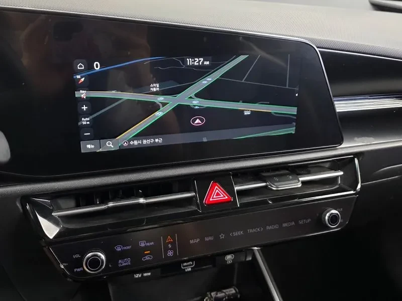 Kia Niro  Trendy, снимка 14 - Автомобили и джипове - 56531780