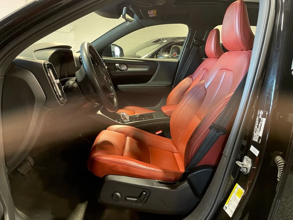 Volvo XC40 T5 Inscription AWD, снимка 10 - Автомобили и джипове - 53778519