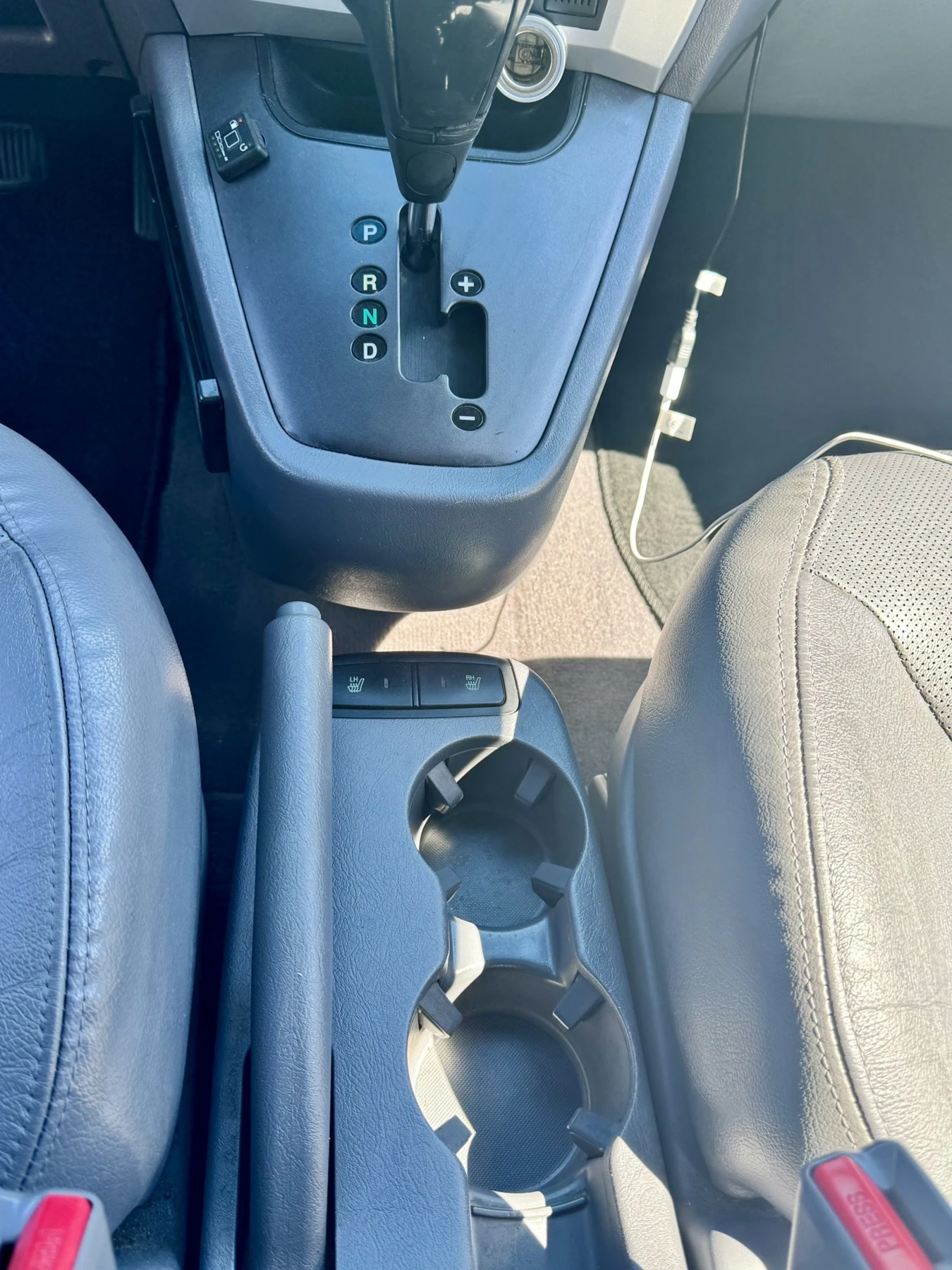 Hyundai Tucson 2.7i v6 LPG Подгрев, снимка 11 - Автомобили и джипове - 54148412