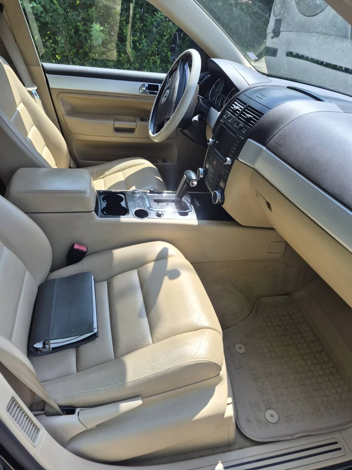 VW Touareg, снимка 4 - Автомобили и джипове - 54799296