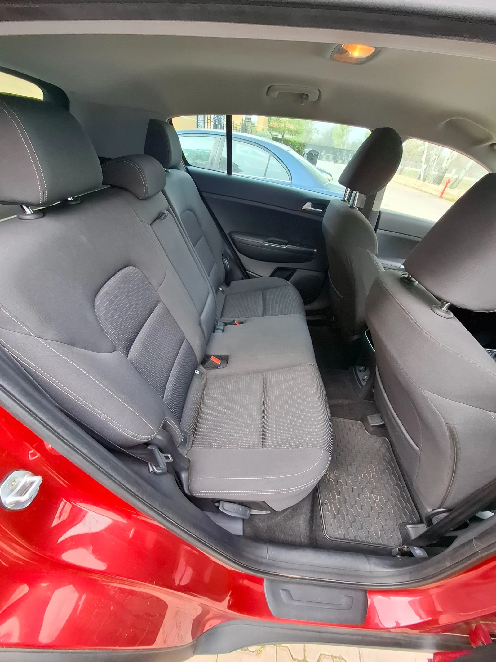 Kia Sportage 1.6  GDI , снимка 8 - Автомобили и джипове - 54834721