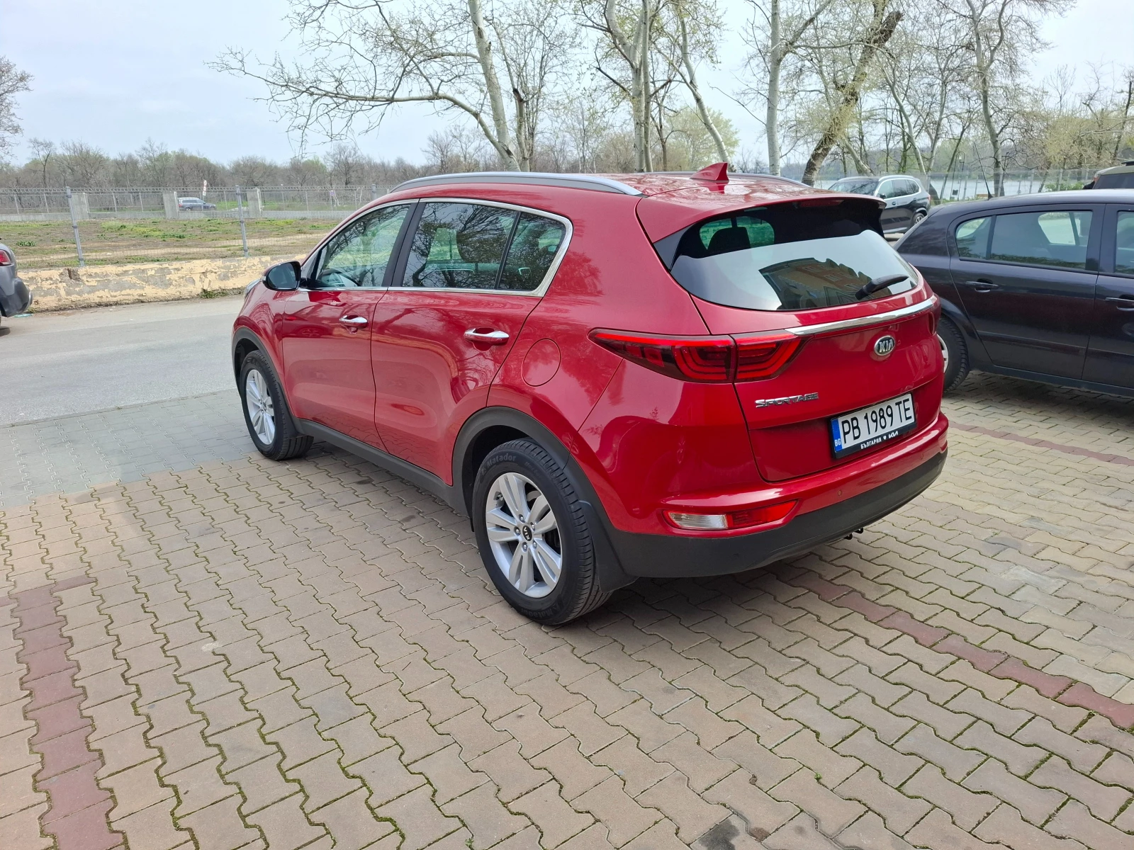 Kia Sportage 1.6  GDI , снимка 3 - Автомобили и джипове - 54834721