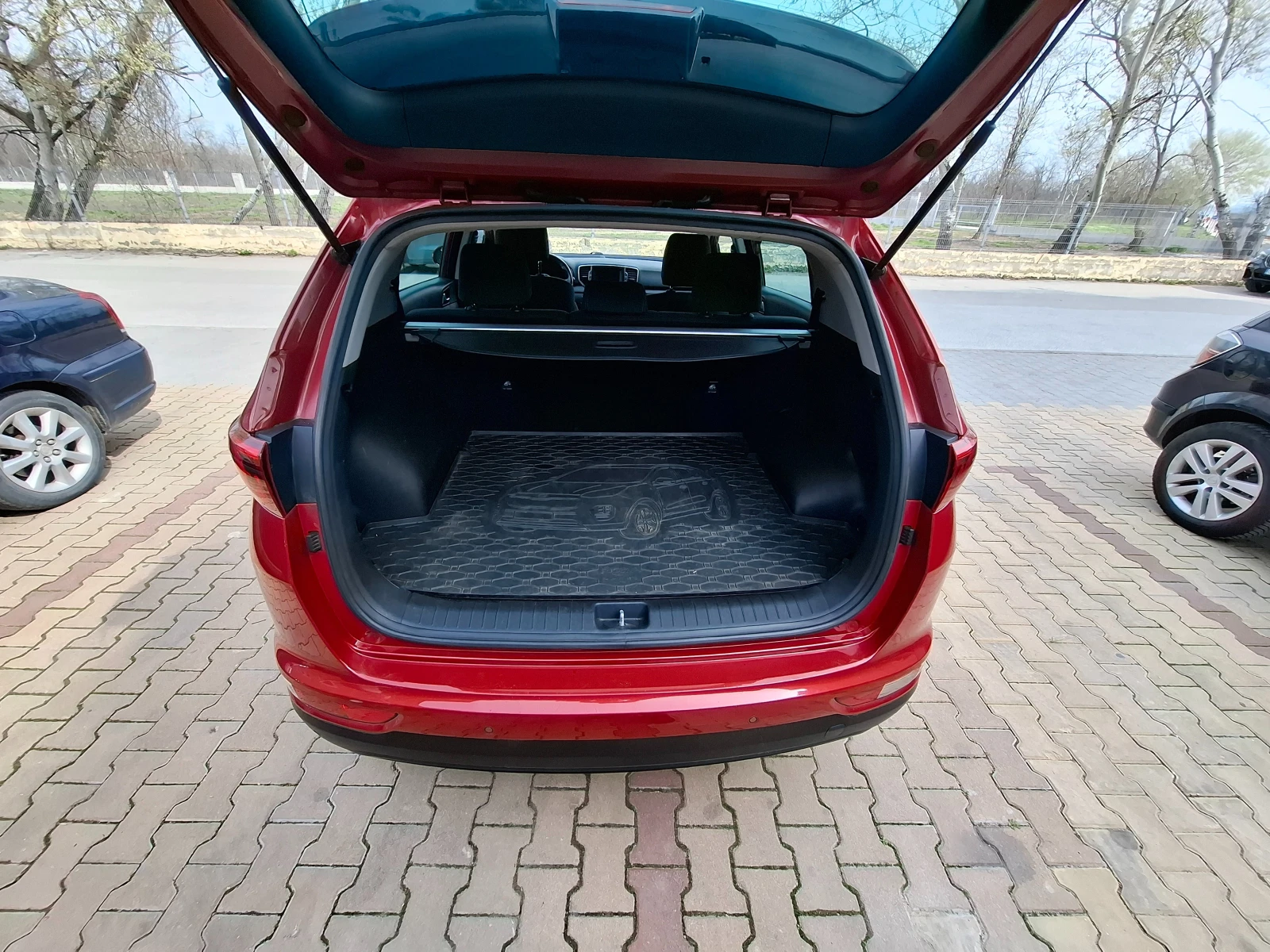 Kia Sportage 1.6  GDI , снимка 6 - Автомобили и джипове - 54834721