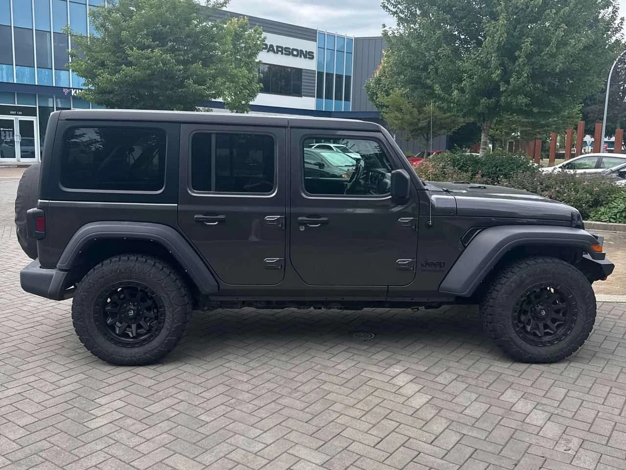 Jeep Wrangler * Unlimited Sport * CARFAX * ��� ������������ ���� | Mobile.bg � ����������� 3