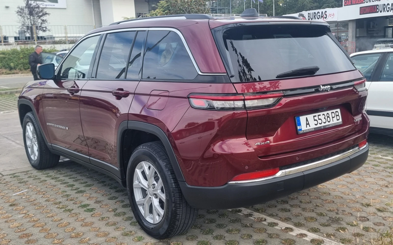 Jeep Grand cherokee WL с ГАЗ, снимка 4 - Автомобили и джипове - 55517289