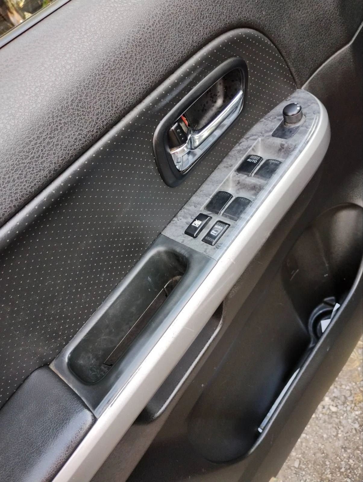 Suzuki Grand vitara 3.2 V6 AUTOMAT , снимка 13 - Автомобили и джипове - 56154355