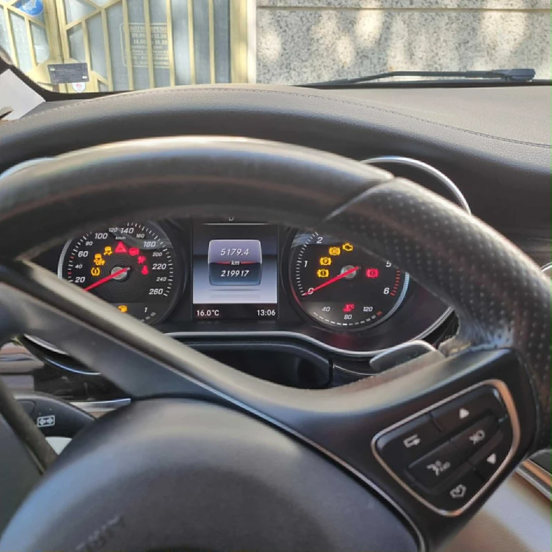 Mercedes-Benz V 250, снимка 4 - Бусове и автобуси - 53457203