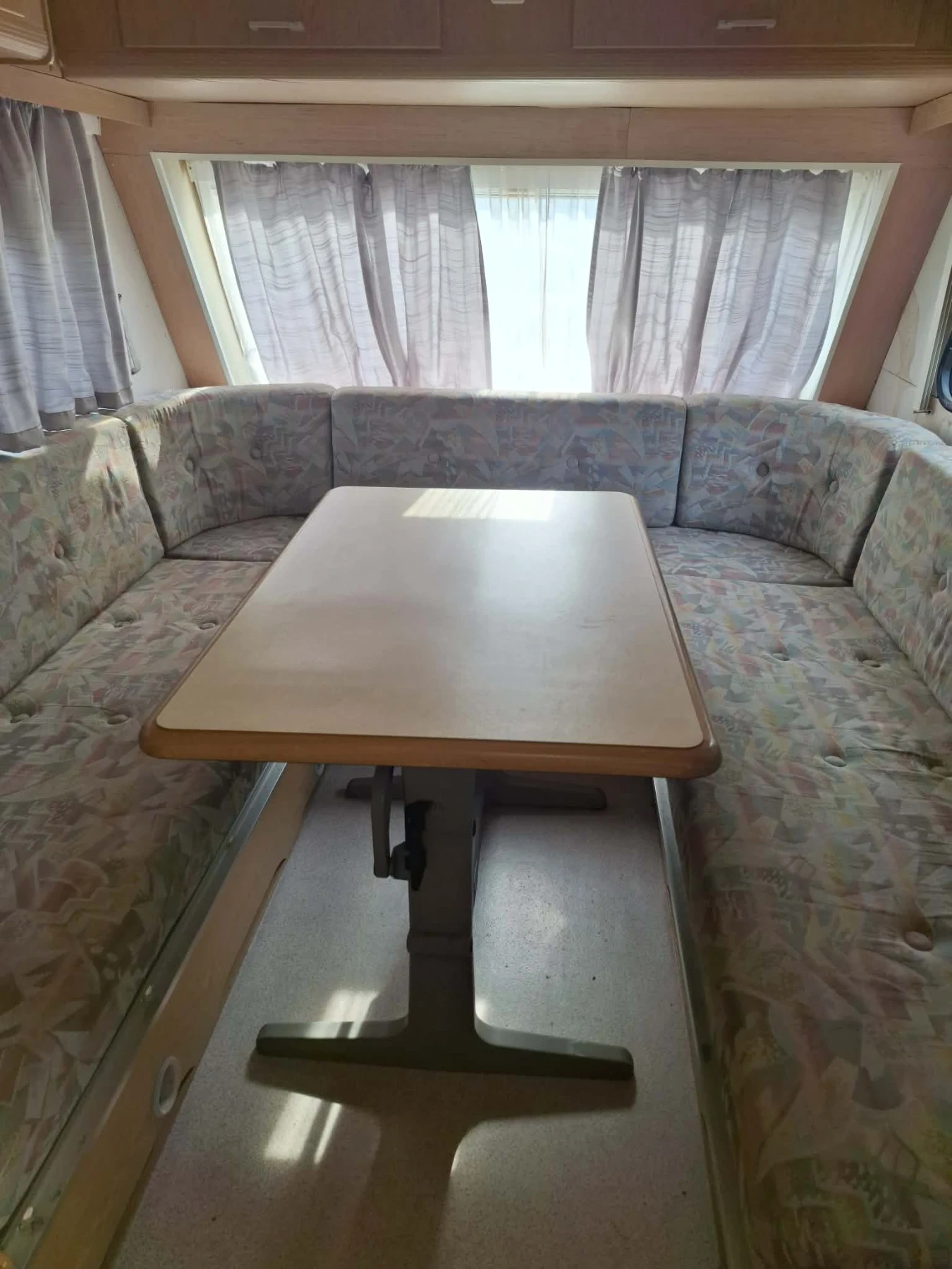 �������� KIP | Mobile.bg � ����������� 4