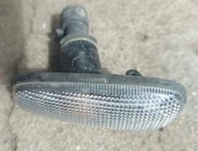 мигачи за калници, светло отразители и светлини за заден номерза различни автомобили, снимка 3