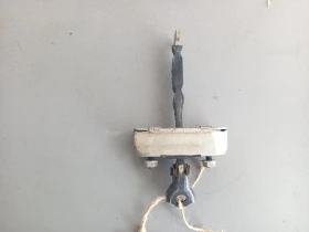 Панта врата ограничителна задна дясна Тойота Аурис 