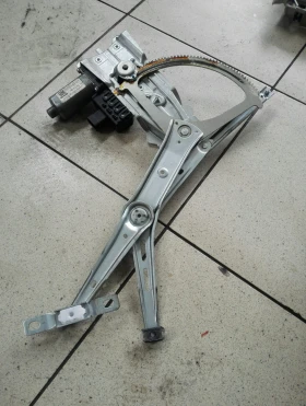 Ел машинка стъклко предна лява Опел Астра Н