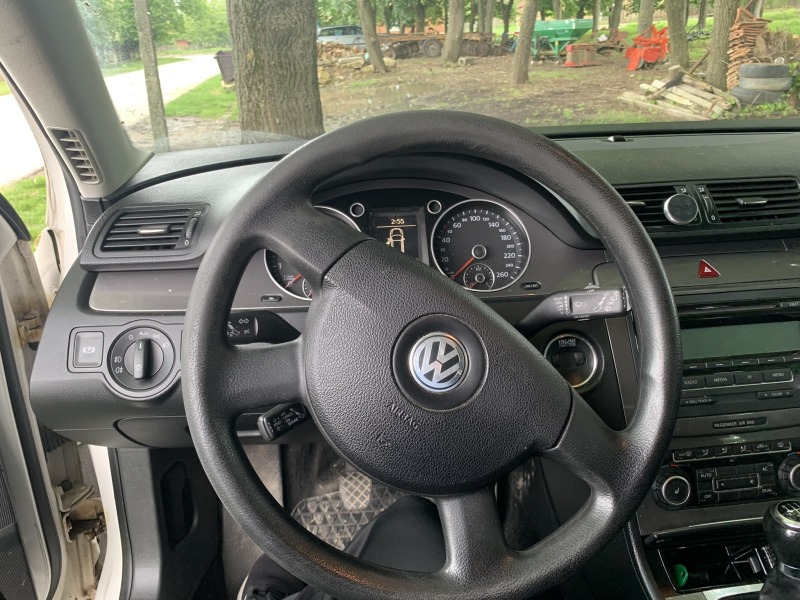 VW Passat, снимка 7 - Автомобили и джипове - 46462960