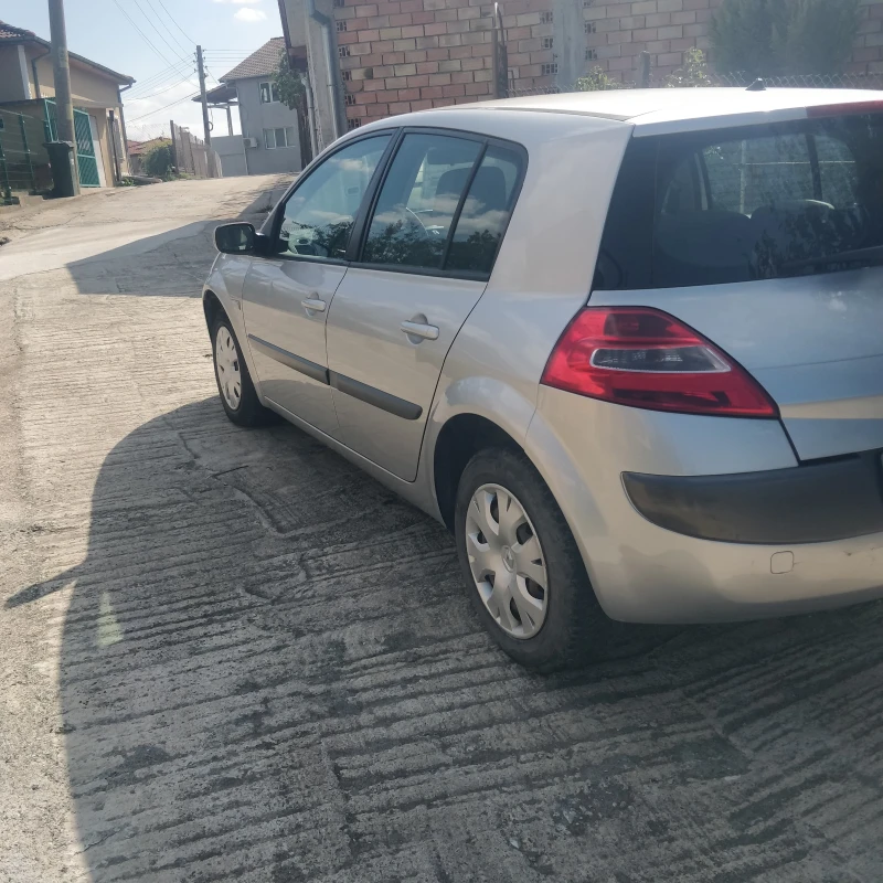 Renault Megane, снимка 4 - Автомобили и джипове - 47814781