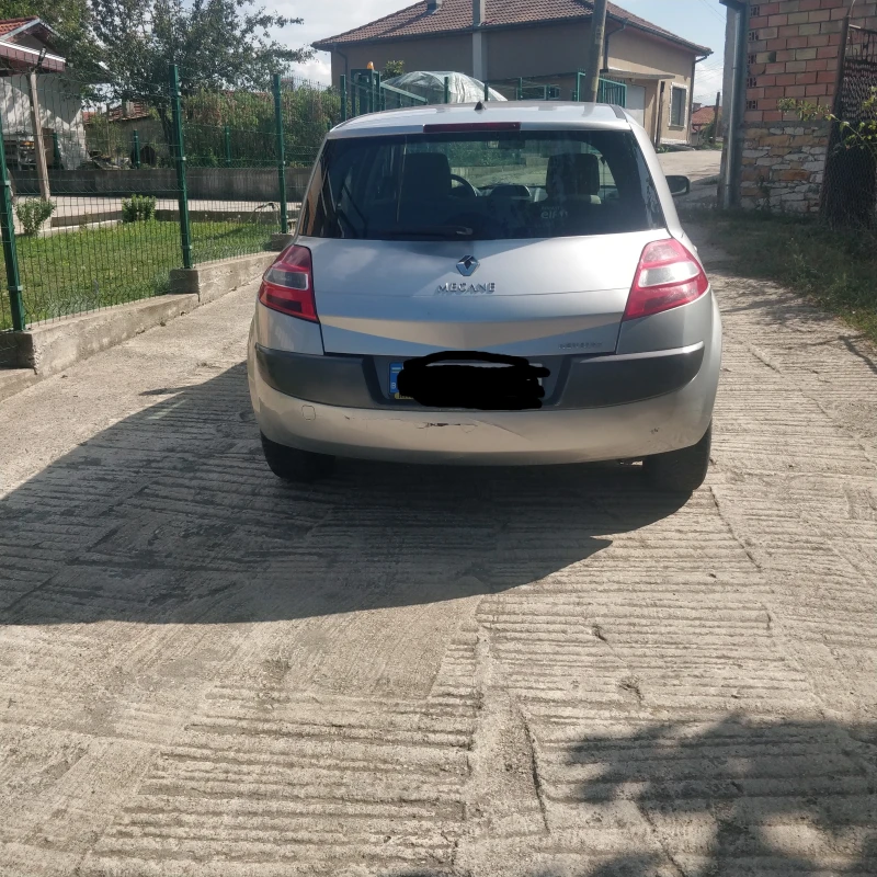 Renault Megane, снимка 2 - Автомобили и джипове - 47814781