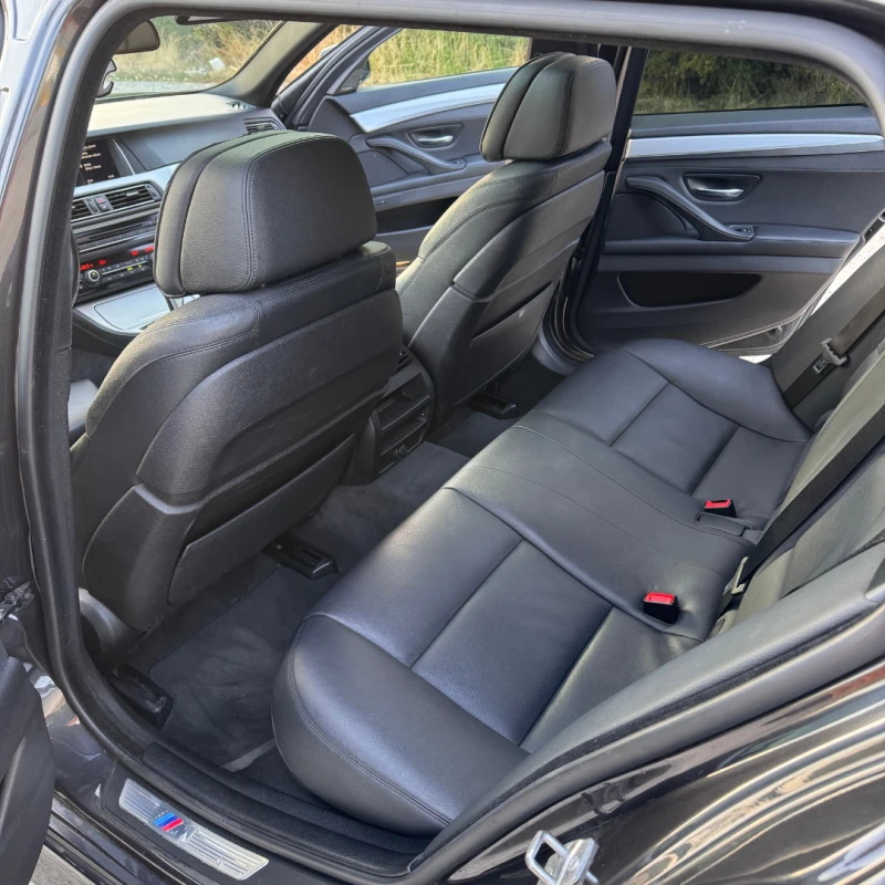 BMW 535 Facelift | M Pack | SWISS | XDrive , снимка 12 - Автомобили и джипове - 52125412