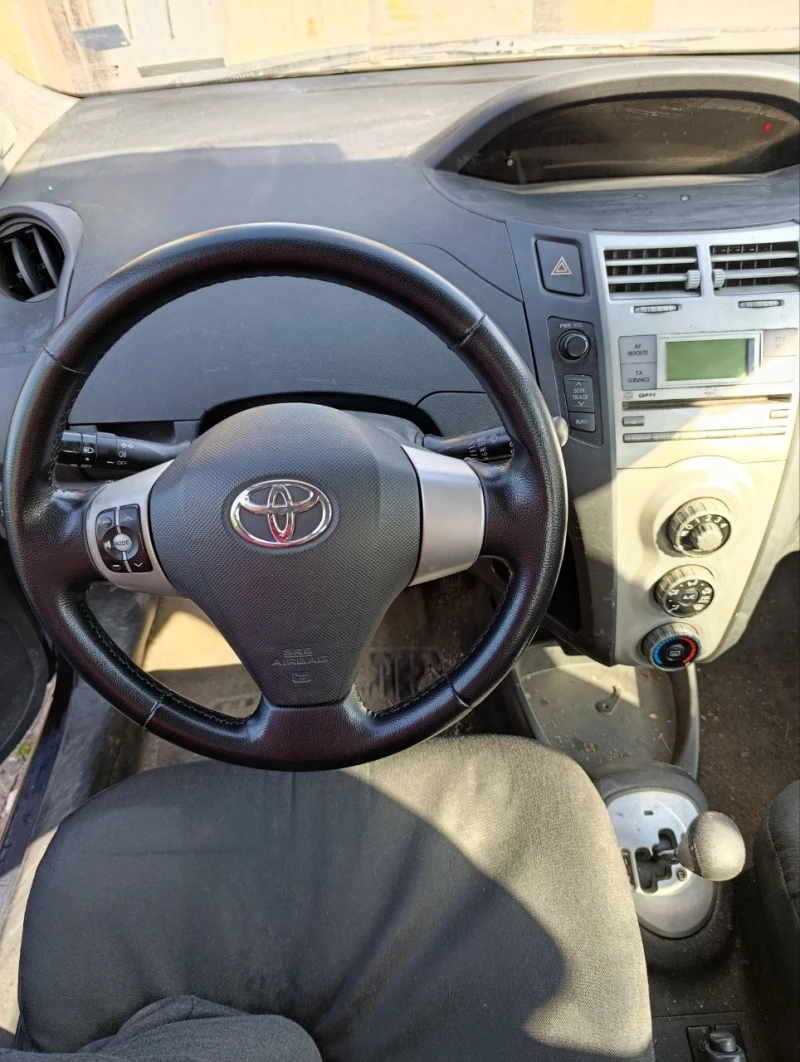 Toyota Yaris 1.4 D4D, снимка 7 - Автомобили и джипове - 52900306