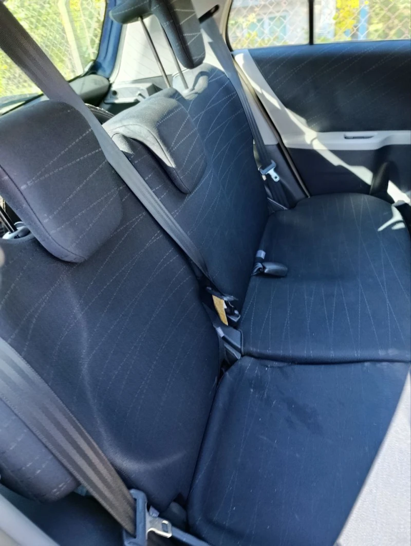 Toyota Yaris 1.4 D4D, снимка 11 - Автомобили и джипове - 52900306
