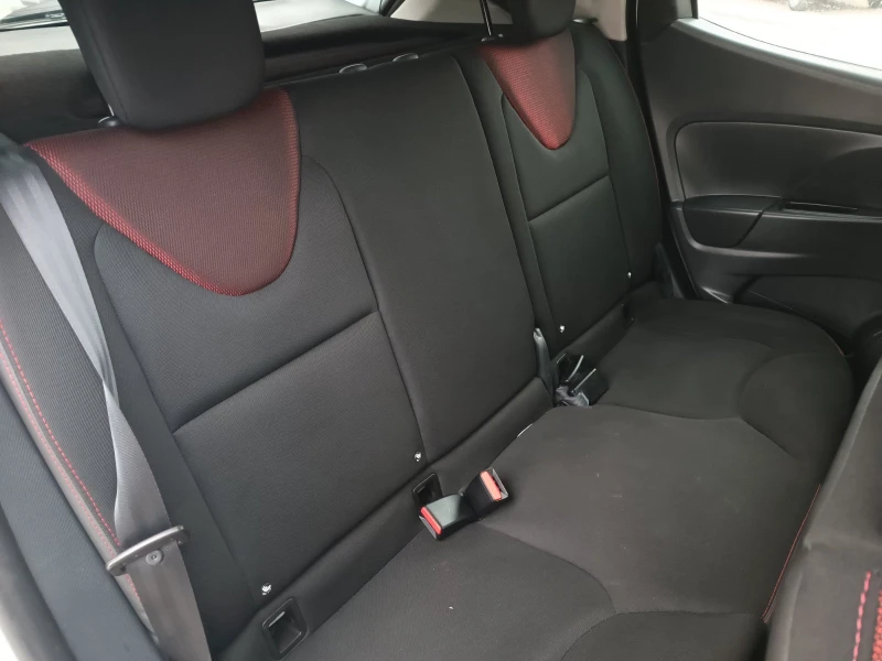 Renault Clio 1.2i ГАЗ, снимка 11 - Автомобили и джипове - 52168445