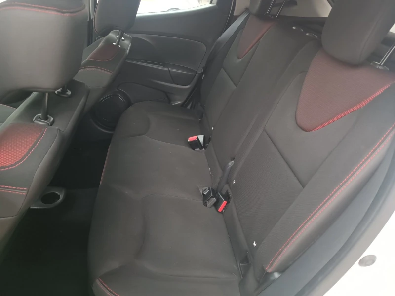 Renault Clio 1.2i ГАЗ, снимка 12 - Автомобили и джипове - 52168445