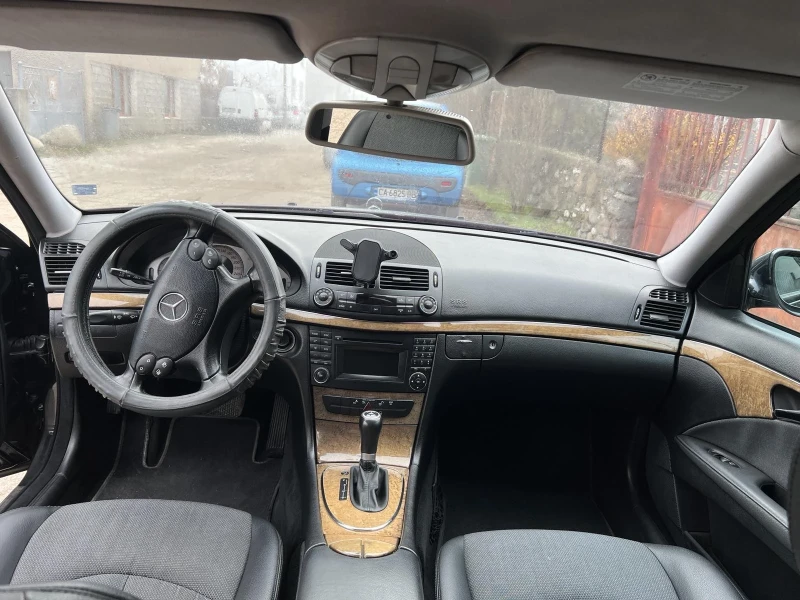 Mercedes-Benz E 220 220CDI. 170kc. AUTOMATIC , снимка 6 - Автомобили и джипове - 52752406