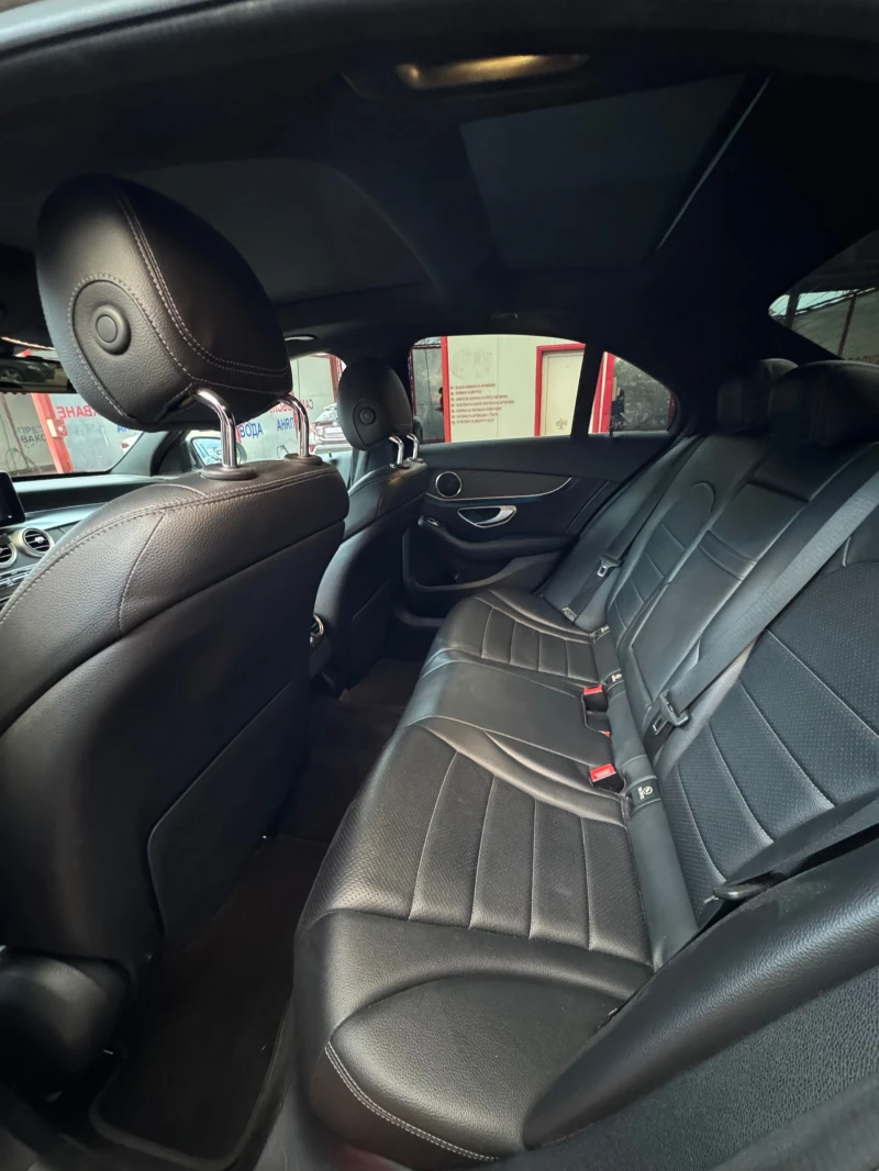 Mercedes-Benz C 300 4MATIC, снимка 8 - Автомобили и джипове - 53152013